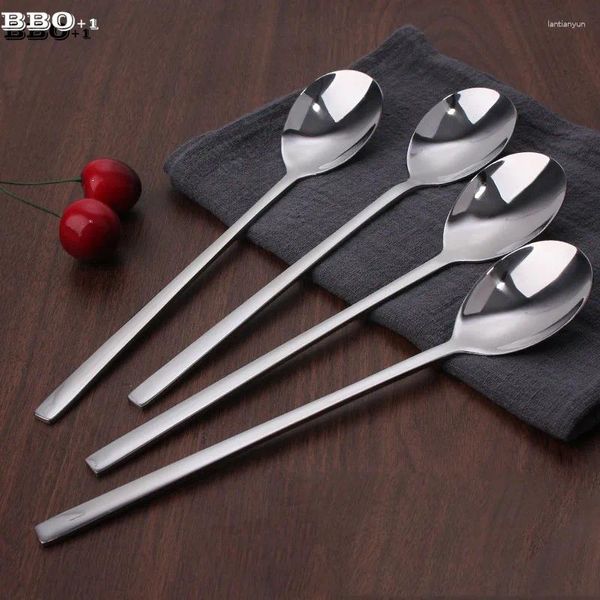 Set di posate 5 pezzi 8.25 '' Stile coreano Manico lungo Cucchiaio da caffè Posate per uso domestico in acciaio inossidabile Miele Gelato Zuppa di riso Rotondo