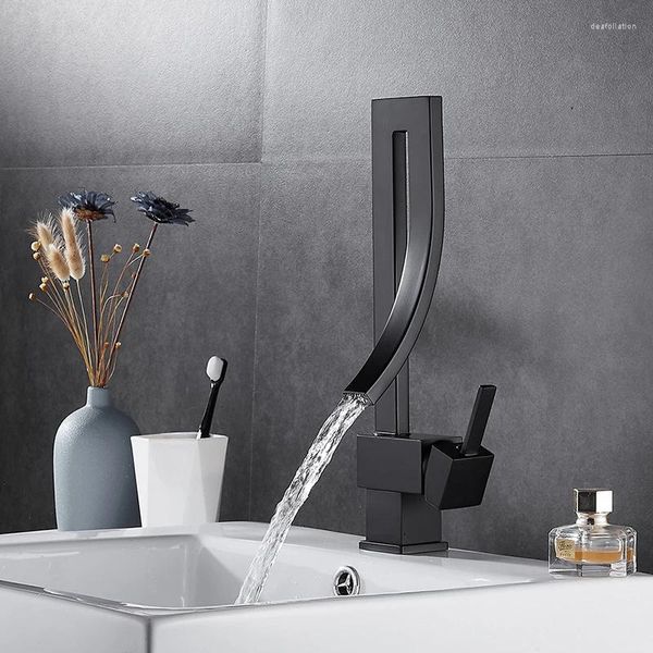 Rubinetti per lavandino del bagno Rubinetto per lavabo creativo Cucina di personalità americana Tutti gli accessori per il disegno di acqua fredda e rame