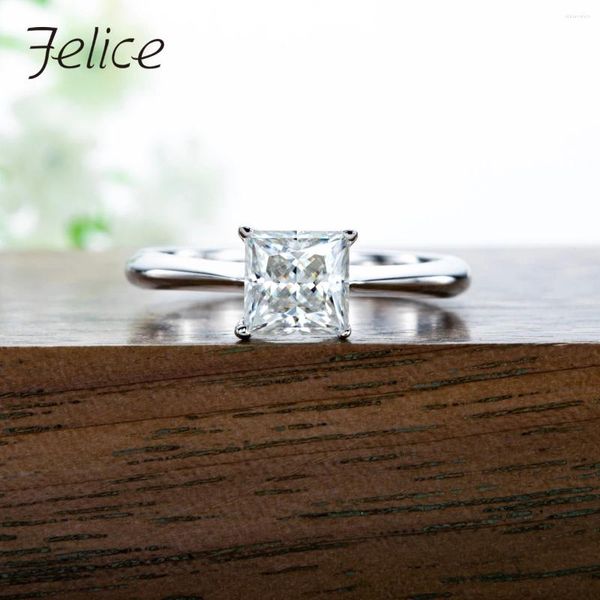 Anelli a grappolo Felice Anello di fidanzamento in moissanite color D con taglio principessa da 1,2 ct per donna Anello in argento sterling 925 GRA Cer Lab creato con diamante