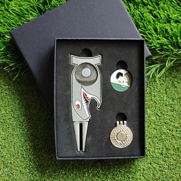 Marks New Golf Gifts Kreatives Hai-Modell, Greens-Gabeln, Metallgabeln, Hutklammern, Mark-Geschenkset