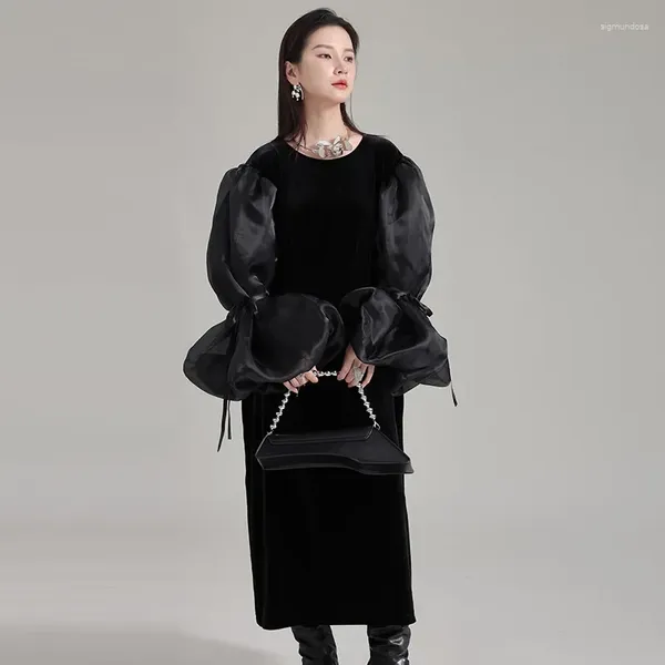 Abiti casual SuperAen Abito oversize con maniche a palloncino in organza dal design coreano 2024 Autunno velluto nero sciolto