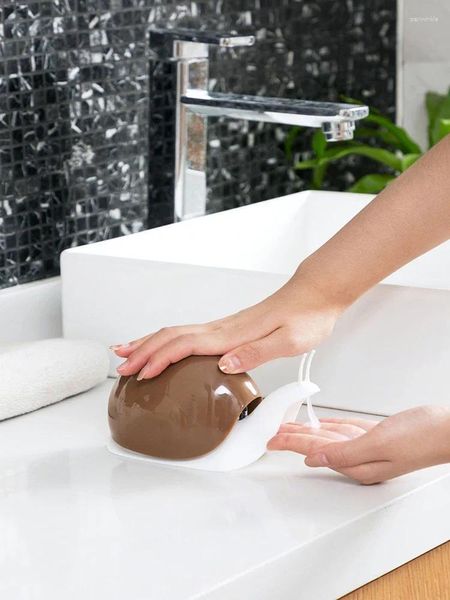 Dispenser di sapone liquido Bottiglie a pressa a forma di lumaca adatte ai viaggi per shampoo lozione