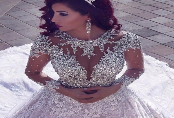 Ultimi abiti da sposa musulmani a maniche lunghe con perline di lusso 2020 con abiti da sposa in pizzo con paillettes lungo strascico Turke Robe De Mariage 461044910