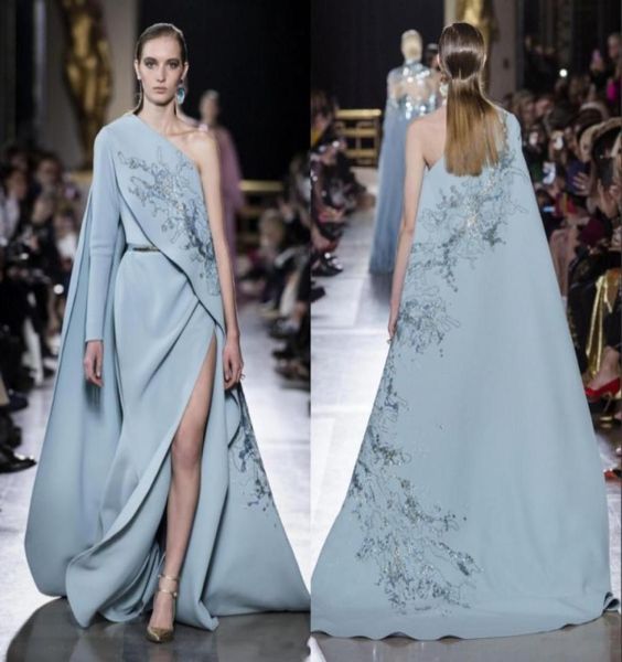 Elie Saab Abiti da sera con spacco laterale con mantello a sirena con paillettes Perline Abiti da ballo con una spalla Taglie forti Festa a maniche lunghe in raso Dr2536602