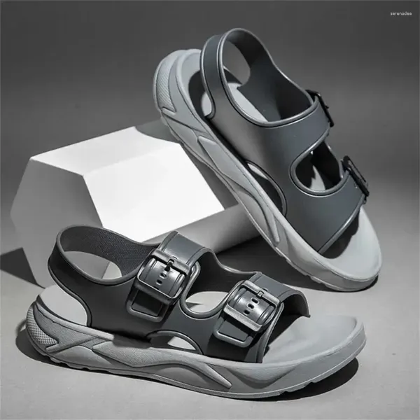Sandálias tamanho 42 antiderrapante chuveiro chinelo botas de primavera para homens sapatos tênis esportes marcas universais de alta tecnologia