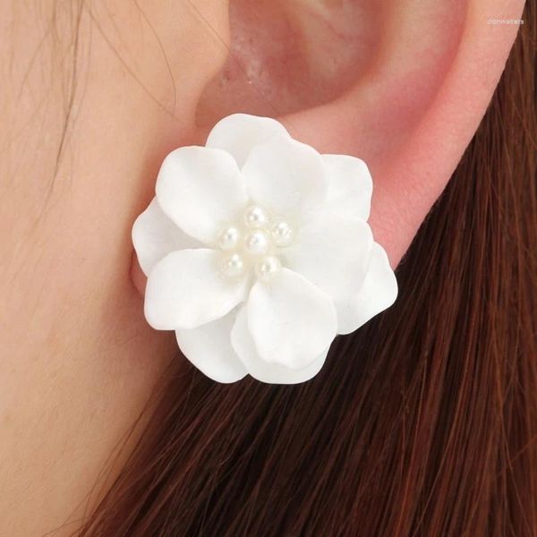 Brincos 1 par elegante resina branca camélia pétalas de flores para mulheres moda jóias atacado