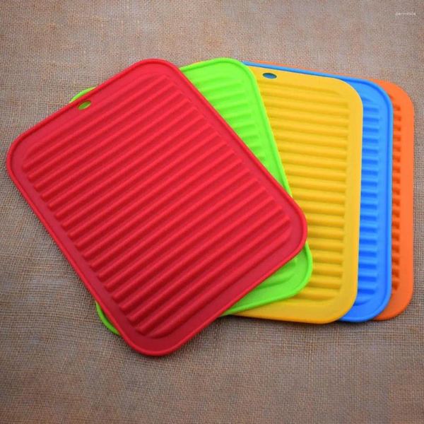 Tapetes de mesa Tapete de secagem útil Skid-resistência Food Grade Isolamento térmico Silicone Dreno Decoração de casa