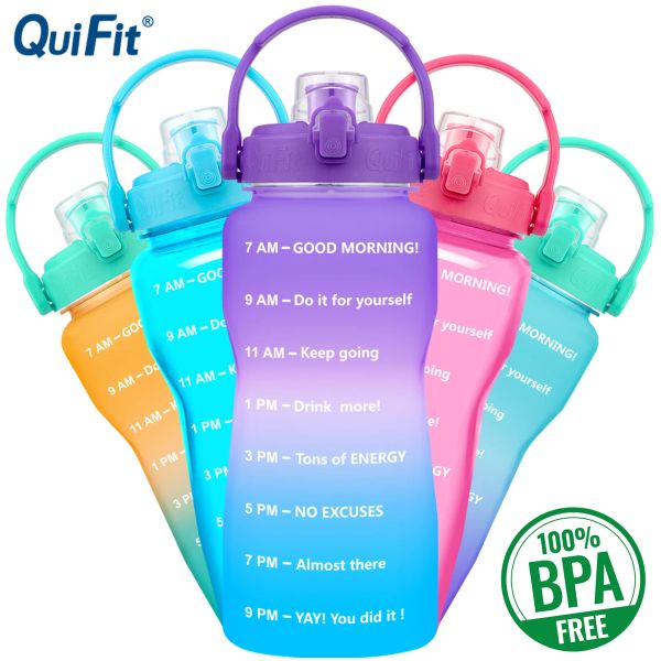 Gravestones Quifit 2l 64oz Bottiglia d'acqua motivazionale da mezzo gallone con indicatore del tempo Flipflop Bpa Free Supporto per telefono sportivo portatile Caraffa da palestra