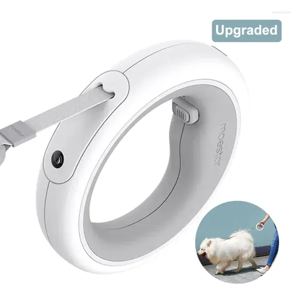 Coleiras para cães MOESTAR UFO Retrátil Pet Leash Tração Corda Flexível Forma de Anel 2.6M com Luz LED Recarregável