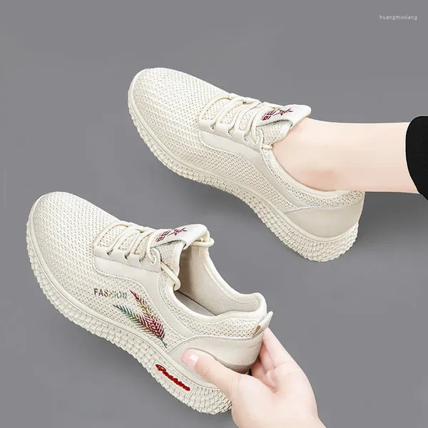 Casual Schuhe Sommer Frauen Mode Mesh Wohnungen Müßiggänger Damen Designer Turnschuhe Aushöhlen Atmungsaktive frauen Tenis Feminino