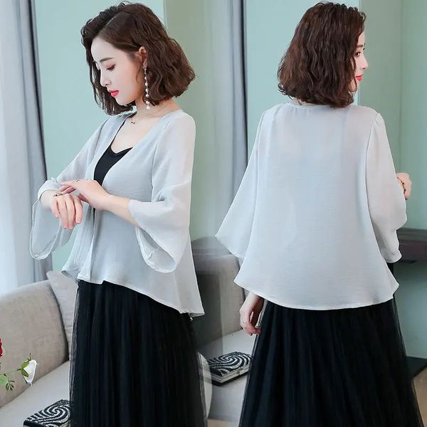 Korean Chiffon Shirt Sommer dünne weiche kurze Strickjacke Frauen Umhang weibliche Sonnenschutzkleidung Strand Sonnenschutzschal V12 240320