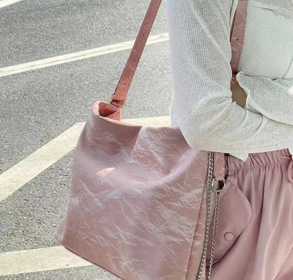 NUOVA borsa a tracolla in PU satinato rosa da donna Borsa a tracolla da donna Borsa a tracolla Borsa a tracolla Zaino Borse per il trucco Borsa Shopping bag 33CM