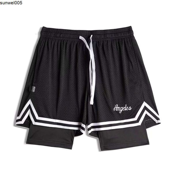 I pantaloncini firmati si vendono bene.Pantaloncini da basket americani Maglia estiva ad asciugatura rapida e finti due casual versatili alla moda con fodera