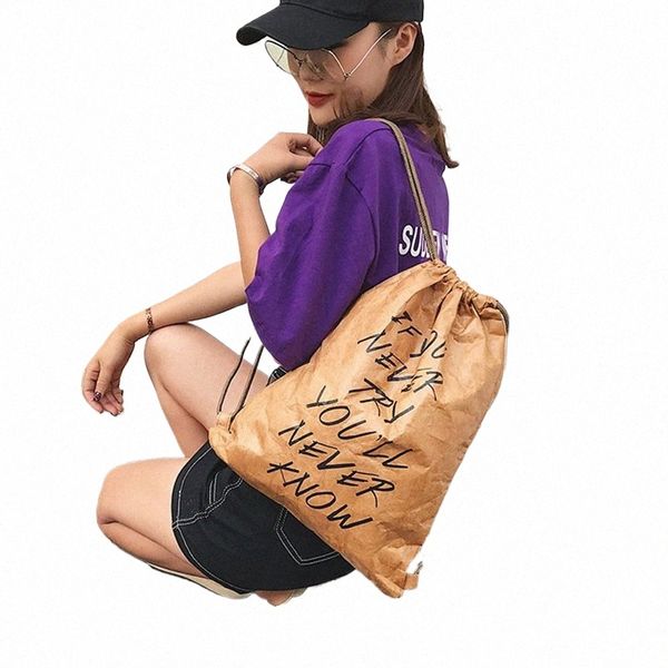 Logotipo personalizado Eco Friendly Kraft Paper Drawstring Backpack Leve impermeável Outdoor Sport Bag para viagens C6FJ #