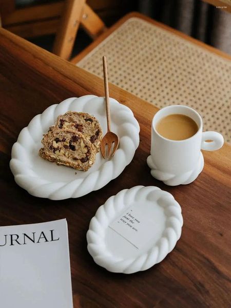 Copos pires criativo massa frita torção placa cerâmica nordic irregular casa jantar pratos talheres chá da tarde xícara de café sobremesa
