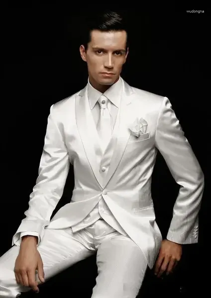 Мужские костюмы Ivory White Satin Men Swedding для высококачественной индивидуальной Slim Fit 3 Piece Gentle Prom Tuxedo Terno Masculino