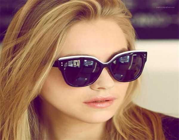 Óculos de sol Cateye feminino designer óculos de sol plástico clássico reflexo externo retro GAFAS4616971