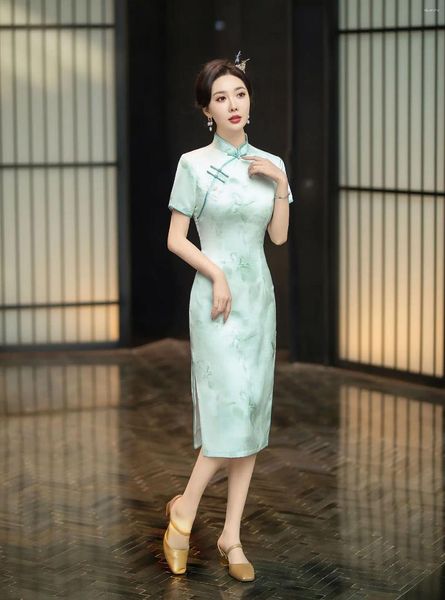 Этническая одежда Cheongsam Young Elegant Tang Suit Bride Носить платье по подиумному стилю оболочка ретро хорошего качества женщин