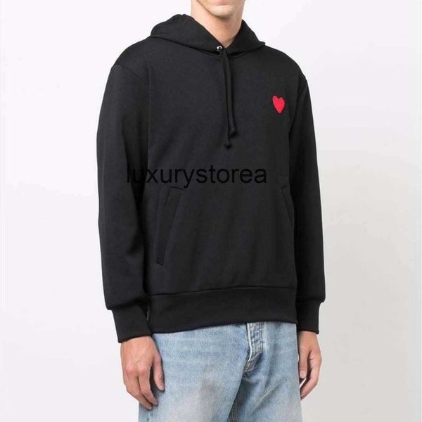 Mens Hoodies Sweatshirts Kadın Fermuarı Kapüşonlu Oyun Sweatshirt Commes Hurgan Des Red Heart Hoodie Garcons Standart ve Polar Günlük Jumper'lar