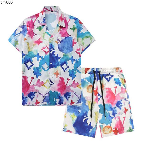 Men Shirts Casual Sets Summer Tracksuit Set Moda Manga curta Boliche de boliche Havaí Designer de praia Cartas de flores de praia Suites wkaj