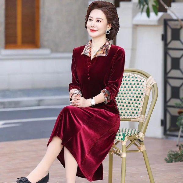 Abiti casual primaverili abiti rossi in velluto a-line per donne eleganti abiti da lady lady coglione abito designer retrò abbigliamento da festa
