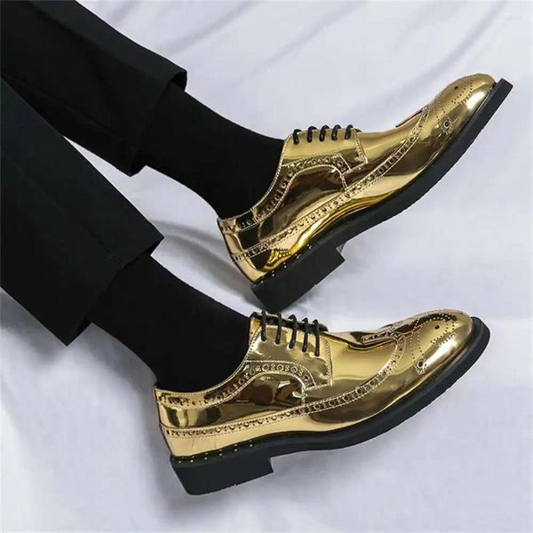 Scarpe eleganti taglia 41 tacchi da gentiluomini casual primaverili uomini uomini per sneaker sport dalla Cina che corre in vendita