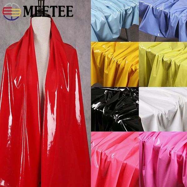 50*145 cm Meetee glänzend glänzend weiche Leder Stoff Elastizität Faux PU -Stoffe für Kleiderkleidung Stoffmaterial DIY -Nähzubehör 240422