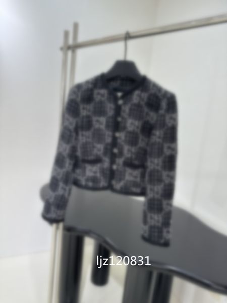 2024SS primavera/estate alto cappotto da donna di lusso piccolo set di vento profumato con gonna in tweed a doppia lettere gonna corta gonna avvolta gonna gonna in giardino di moda s-l