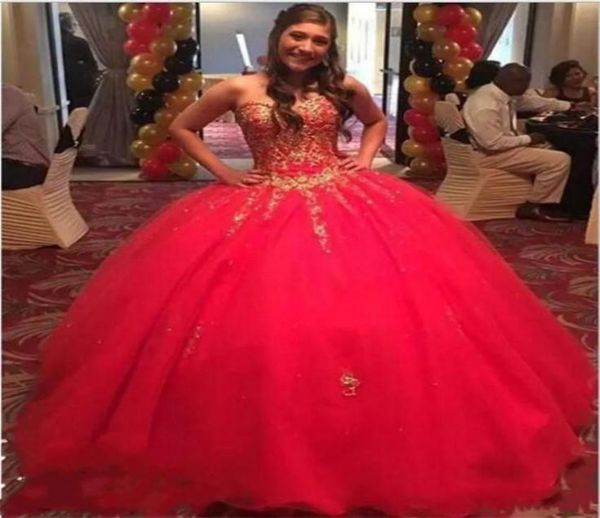 Mädchen süße 16 rote Quinceanera Kleider formelle Kleider -Promkleider Festzug mit goldenen Applikationen Perlenkugelkleid Vestidos de 15 7692084