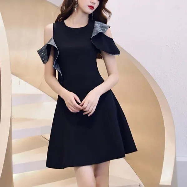 Abiti casual abiti da corpo nero Donne 2024 Primavera Summer Short Party Office Lady Color Pure Elegant Vintage Y2K Mini Corea