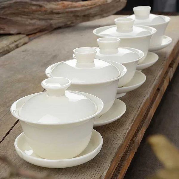 Tee -Sets chinesische traditionelle Gaiwan Tee -Set weiße Porzellan -Suppe Tasse Schüssel Zeremonie Kung Fu Keramik Blumenmeister