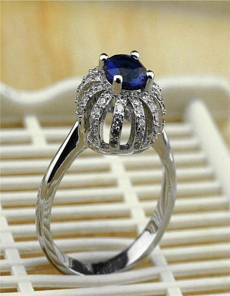 Anéis de casamento Luxo Cross Line Silver Color Zirconia Crown Ring For Women039S Party Zircon Blue Crystal Romantic Romanty2970452