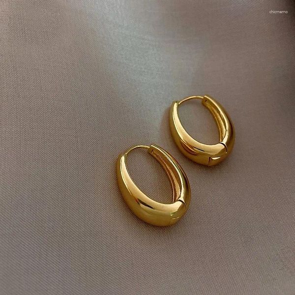 Orecchini a cerchio Fantaggio vintage Gold Colore geometrico Metal per donna Corea Temperamento Partito Gioielli Gioielli Regalo all'ingrosso