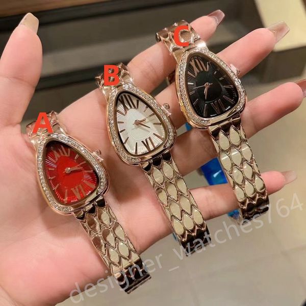 Дизайнерские наблюдения за женщинами Womenwatch Snake Womens Watches Relojes Serpentine Watch Women Light Luxury Brand Watch Маленькие и элегантные модные браслетные часы в стиле змеи