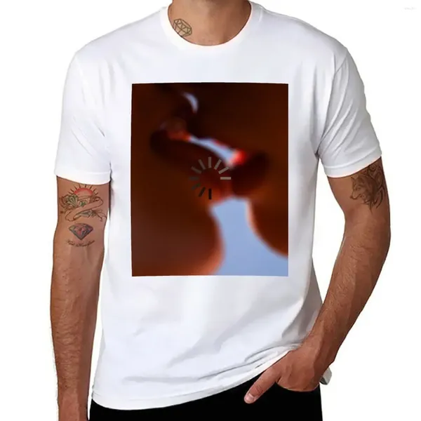 Tampas de tampas masculinas beijando camiseta de carregamento