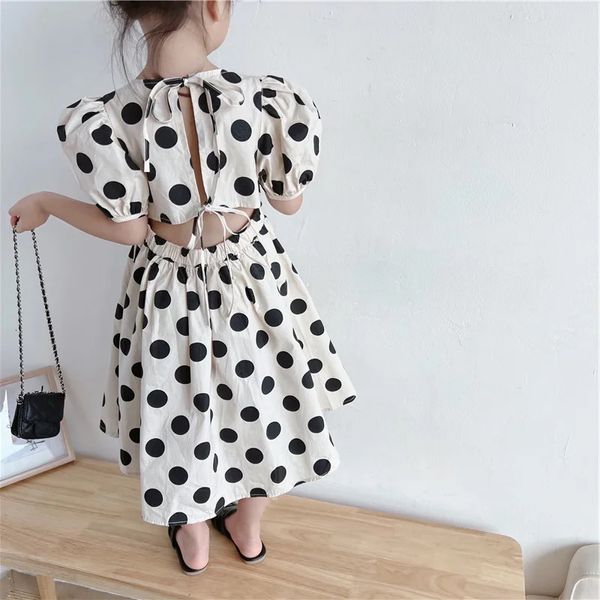 Sommermädchenkleider europäischer und amerikanischer Stil Polka Dot Krawatte Taille Prinzessin Kleid Baby Kinder Kinderkleidung 240426