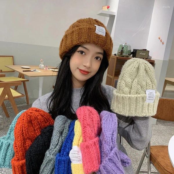 Berets Candy-farbige Wollhut Koreanische Version des Modenetzes Rot warmes Ohrenschutz Strickpullover-Hüte für Männer und Frauen