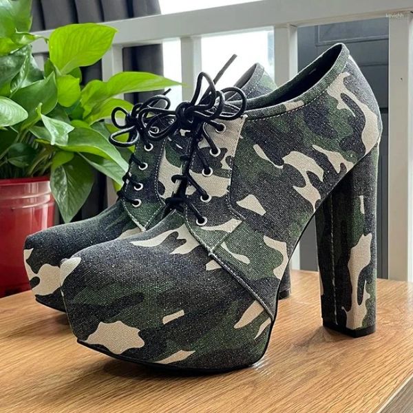 Scarpe per abiti 2024 Donne fatte a mano Pompe a molla a molla grosso alte di punta rotonda mimetica camuffage Cosplay Ladies Plus US Size 5-20