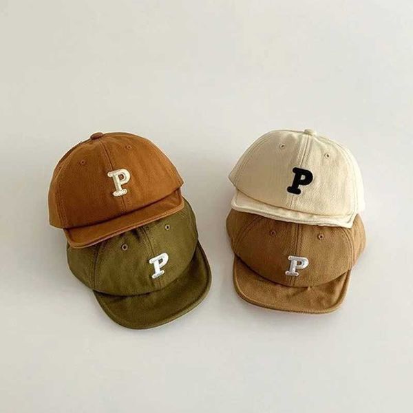 Шляпа шляпы простая буква p вышивка детская шляпа с твердым цветом малыш детская хлопковая бейсболка для мальчика для мальчика для мальчика на открытом воздухе