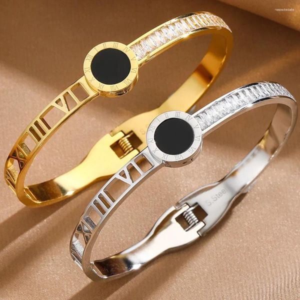 Bangle Numerais romanos Disco preto para mulheres Luxo Inlaido Crystal Stainless Aço de aço ouro Mans Bracelets abertos da fivela de primavera