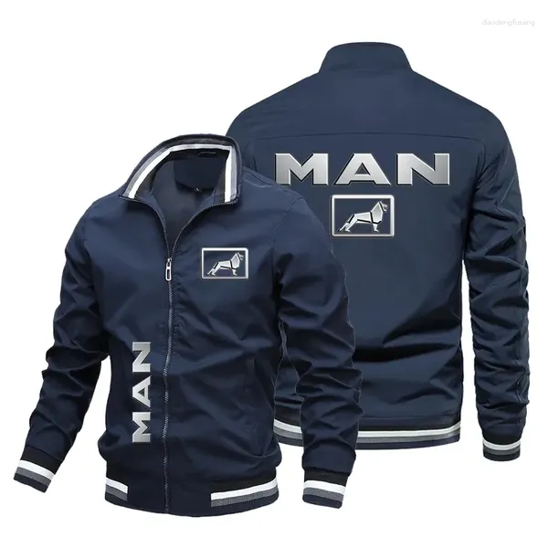 Herrenjacken 2024zip Jacke Man Logo gedruckt Frühling und Herbst Mode Slim Fit Casual Motorcycle Ridingsuit