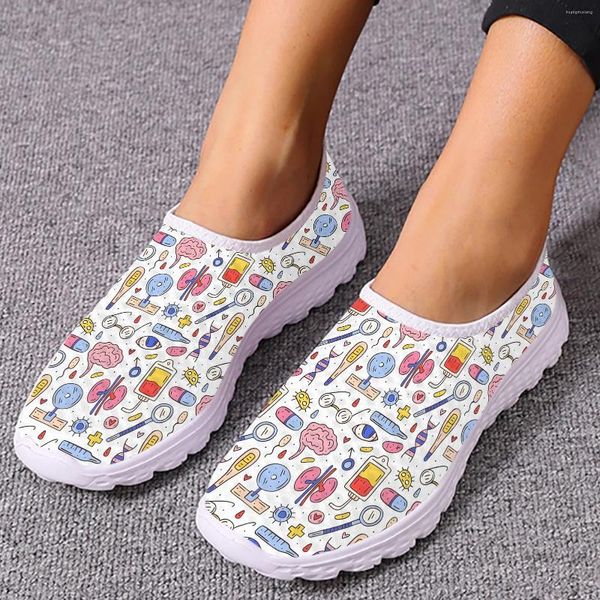Повседневная обувь Instantarts Уход за женщинами летние дышащие удобные сетки легкие дома ходьба