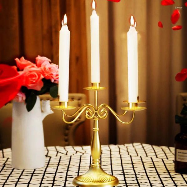 Candele in stile europeo porta vintage in ferro battuto Candlestick Cena romantica Cena di portavalas Decorazioni per matrimoni JD50ZT