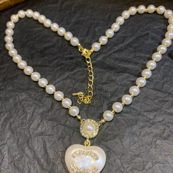 Модель дизайнерский ожерелье Женщина 18 тыс. Золото, покрытые цепью, подвесные ожерелья