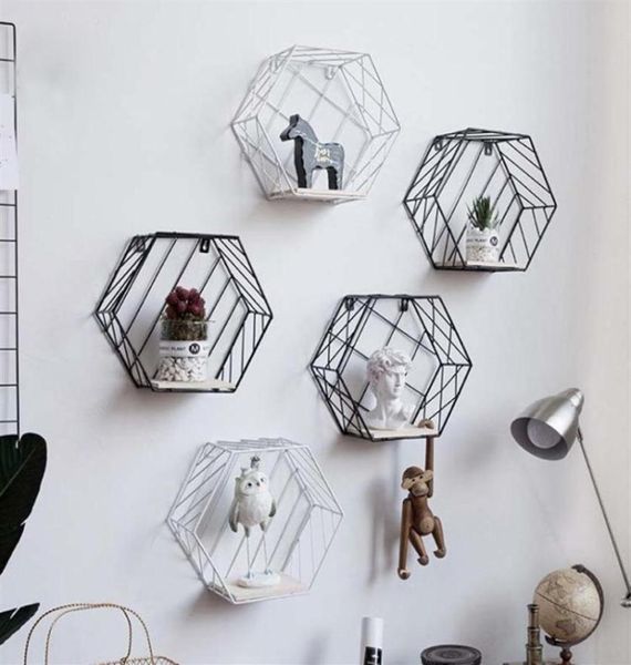 Nordic Modern Iron Hexagonal Grid Plataforma de parede Combinação de parede de parede Figura Rack de armazenamento de decoração de parede para sala de estar 272Y7367703