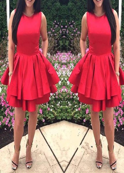 Basit Moda Kırmızı Kısa Homecoming Elbiseler Kolsuz Saten Ruffles Katmanlı 8. Sınıf Mezuniyet Elbisesi Özel Made Plus Boyut PROM1005456