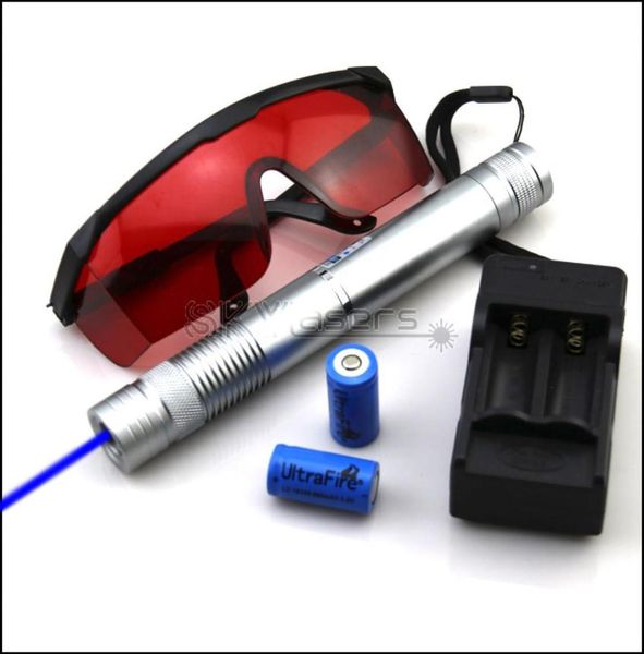 SBX4 450 nm einstellbarer Fokus Blue Laser Pointer mit Batterien Chargergoggles9015385