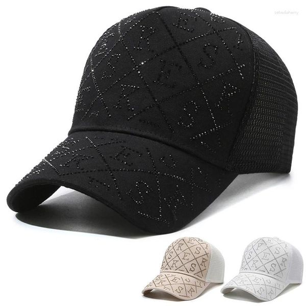 Ball Caps Diamantes femininos Baseball Cap primavera e verão Mesh sol chapéu de sol sólido Pão de cabelo fofo alto