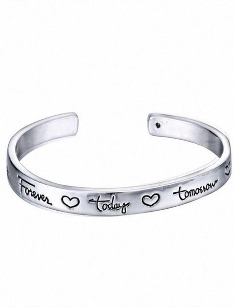 Bracelete de fofinho novo com carta inspiradora de pulseira de bracelete gravada exclusiva para amigos Forever Silver Charms 2016 CHA2386590