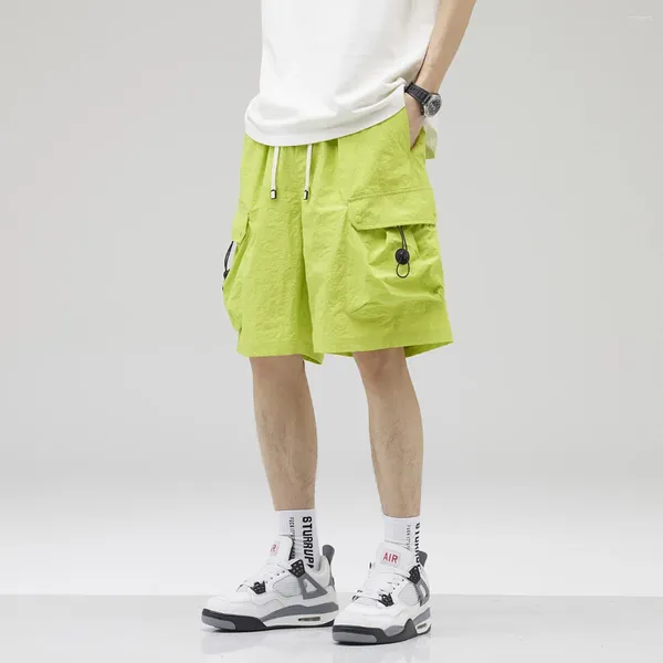 Shorts maschile 2024 Brand Summer Trendy Essiccazione rapida per l'asciugatura per i pantaloni scissi di seta ghiacciata sciolti e versatili.